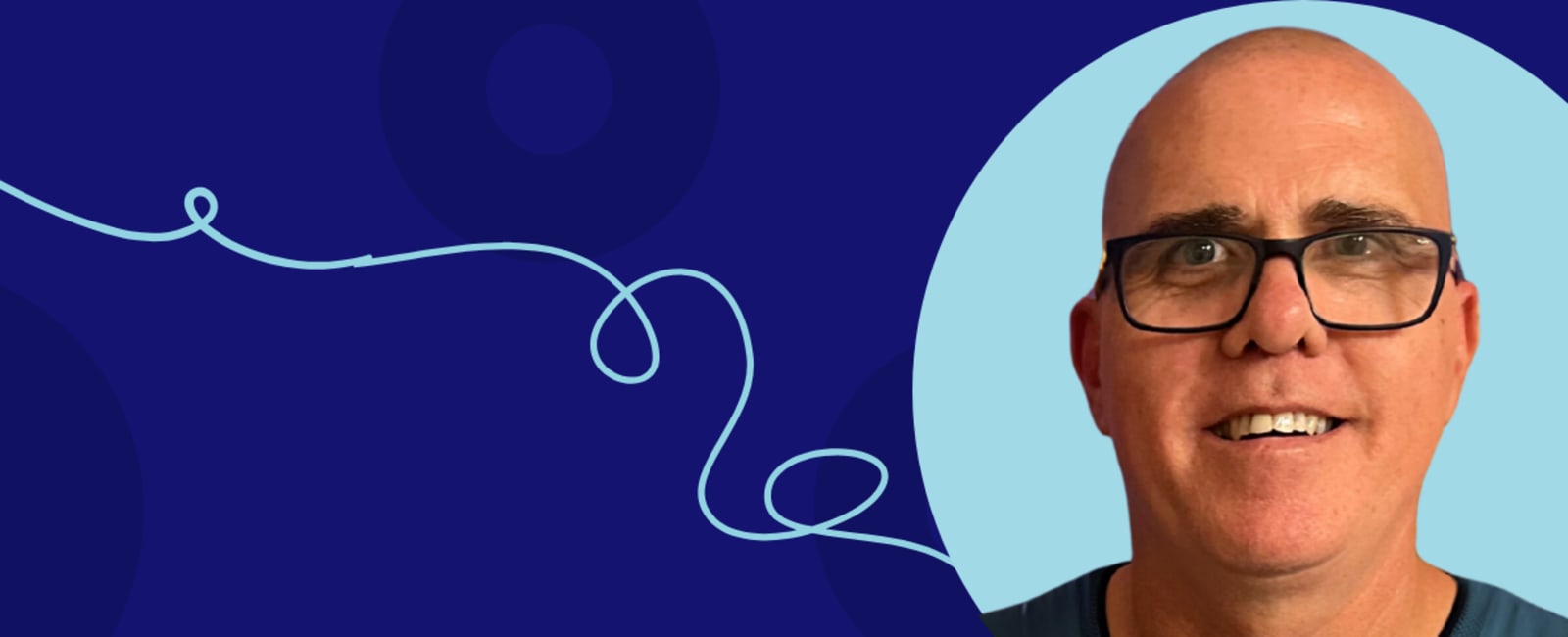 Bipolar UK ambassador receives British Citizen Award for Mood Tracker app